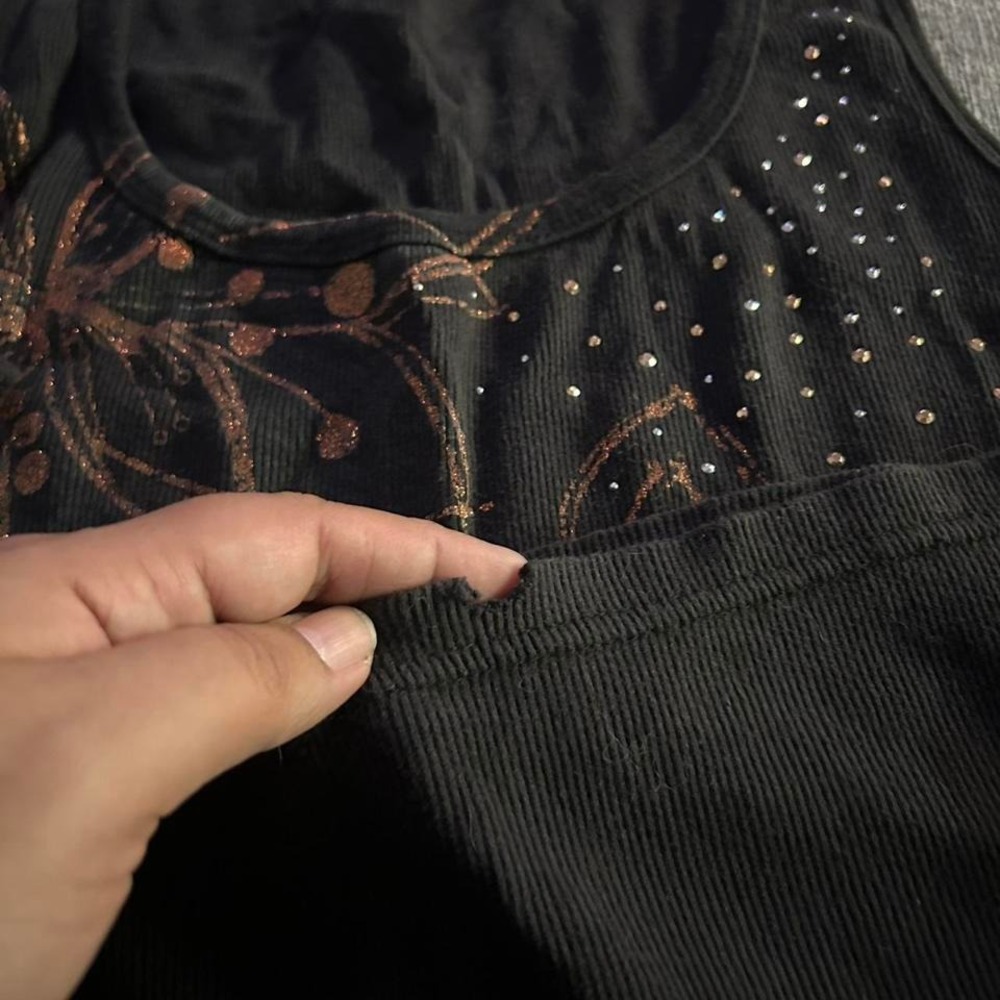 Y2K Rhinestone Floral‎ Tank Top – Black Copper Graphic - Size M/L - Picture 8 of 8
